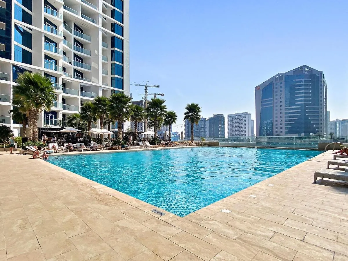 Modern Elegance Canal Views Studio At Prive 1102A Dubaj 0*,