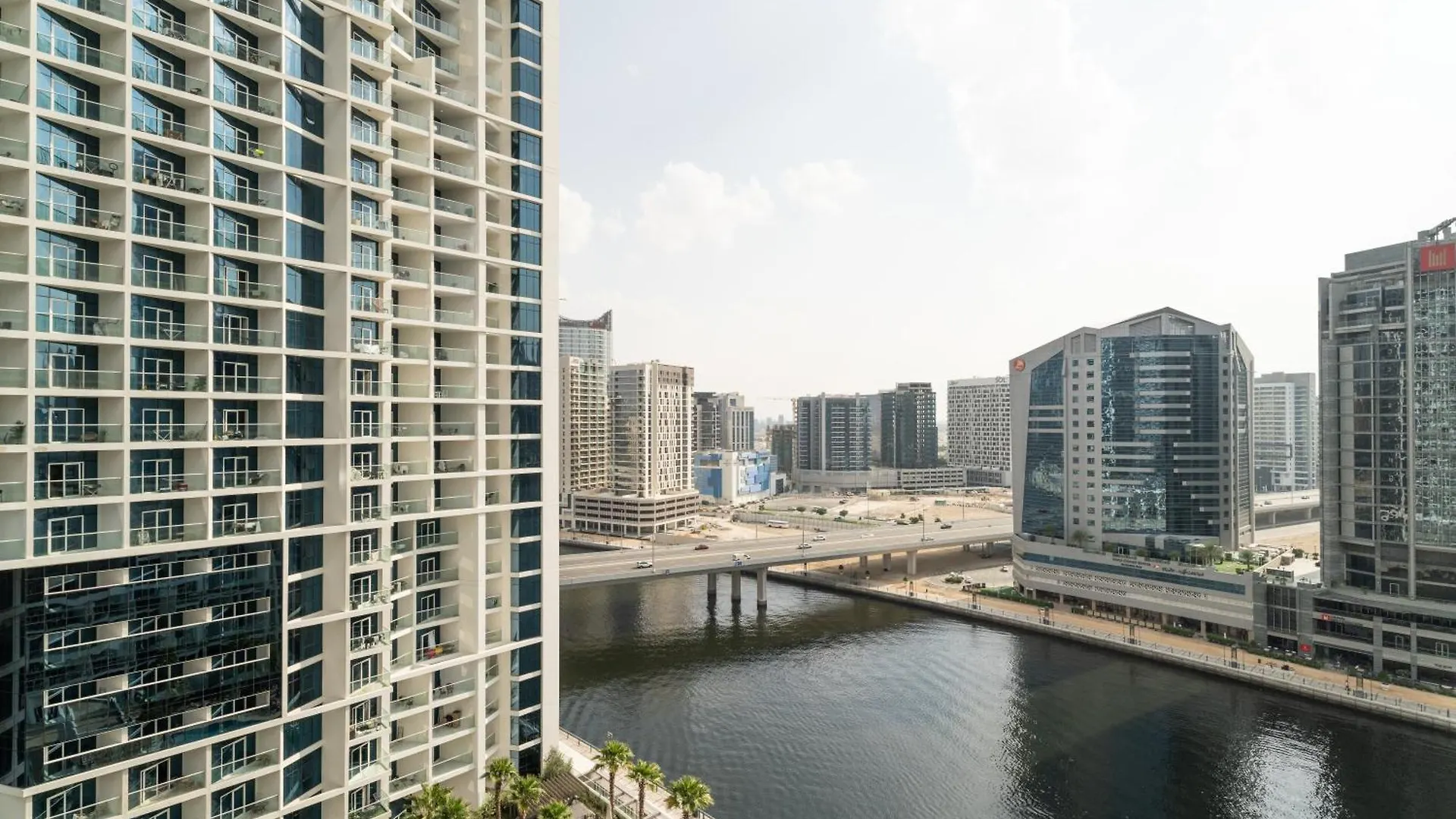Modern Elegance Canal Views Studio At Prive 1102A Dubai 0*,  United Arab Emirates