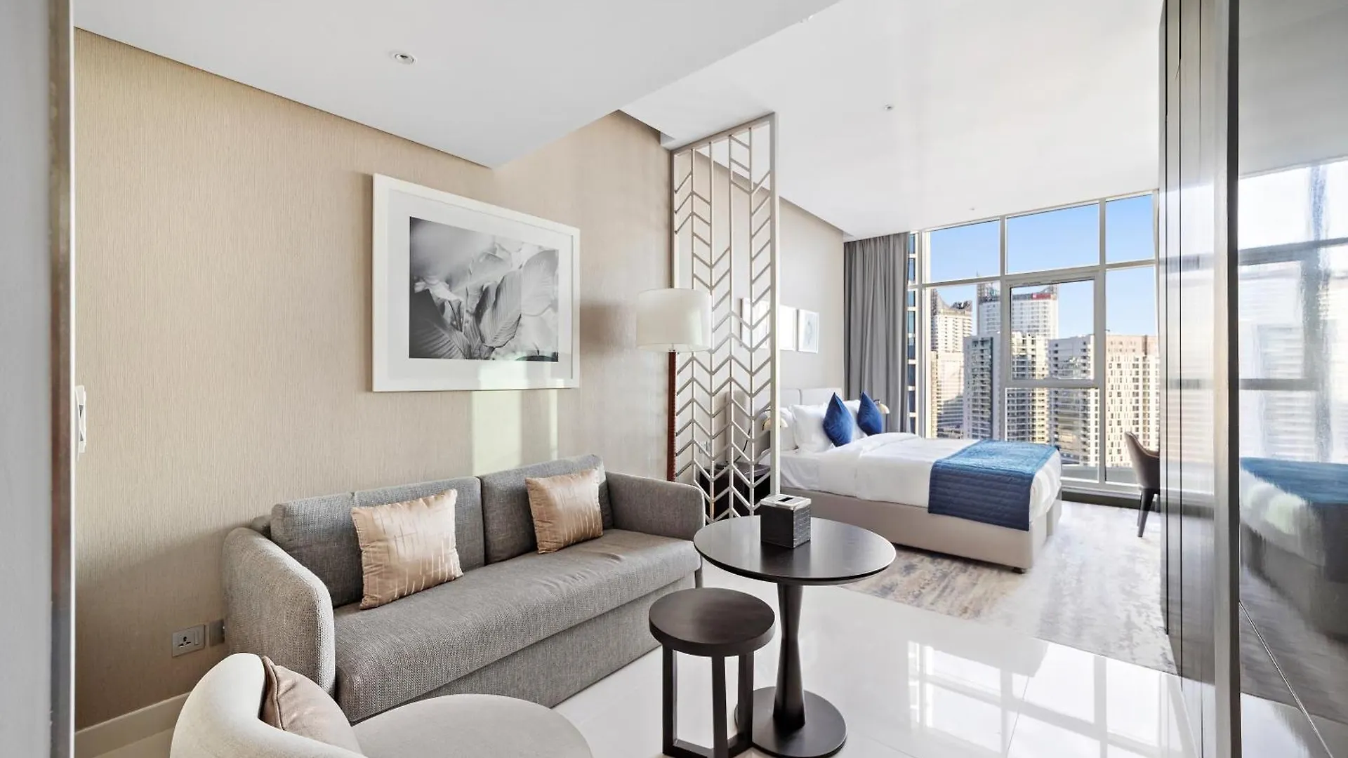 Modern Elegance Canal Views Studio At Prive 1102A Dubai United Arab Emirates