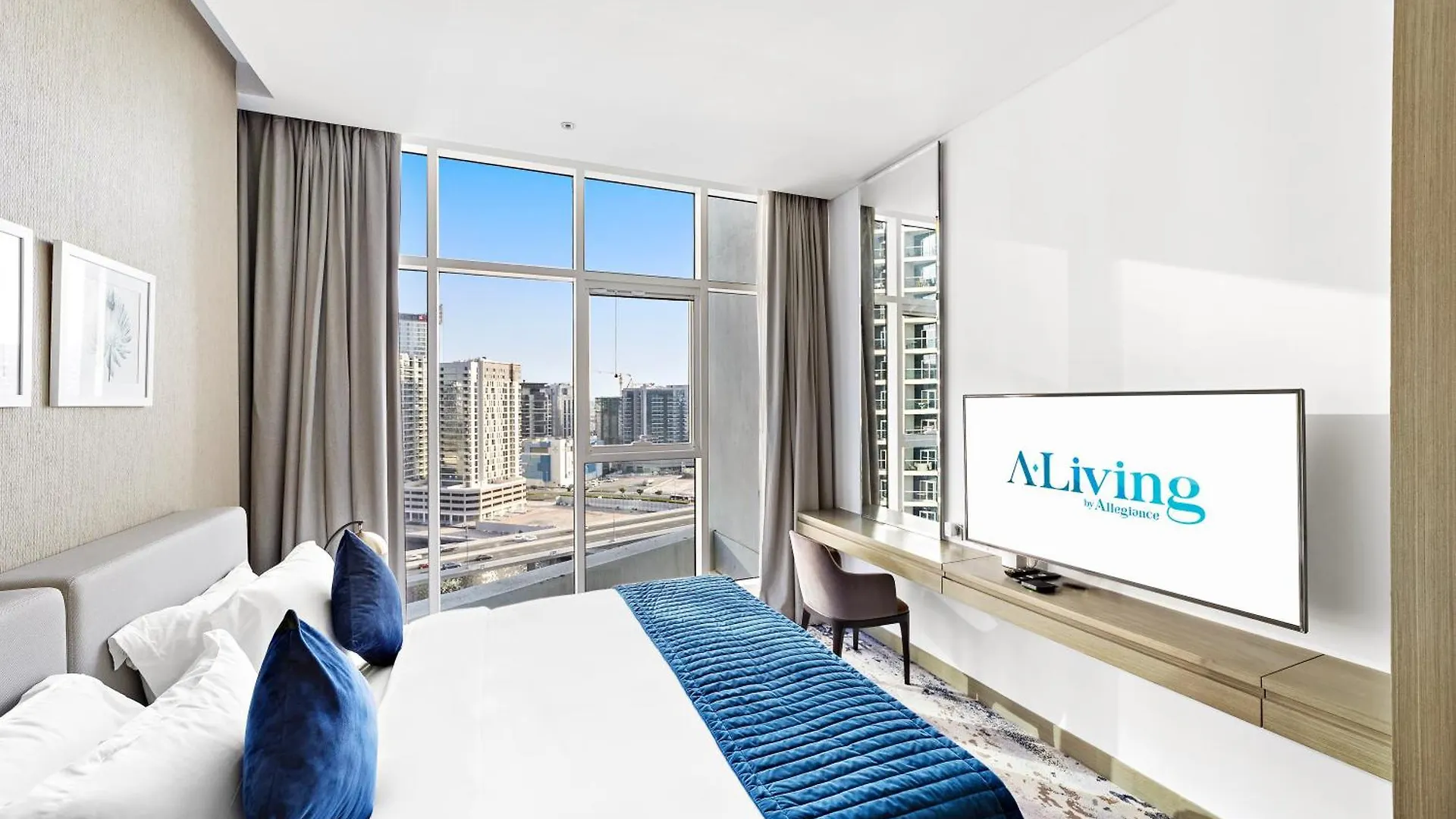 Modern Elegance Canal Views Studio At Prive 1102A Dubai